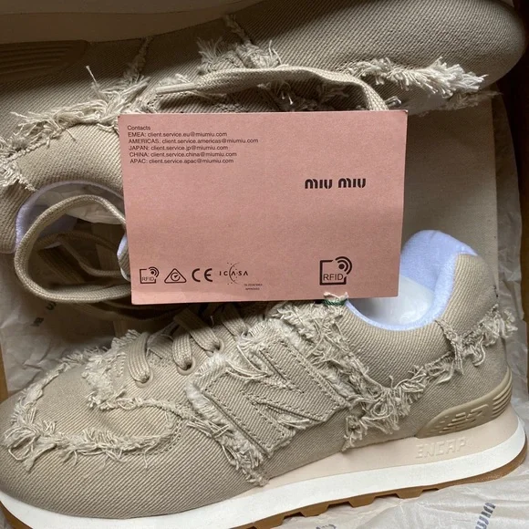 New Balance 574 X Miu Women's Miu Denim Sneakers Color Beige - Picture 5 of 13